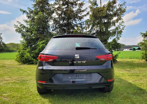 Seat Leon cena 52500 przebieg: 104638, rok produkcji 2018 z Wschowa małe 121